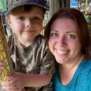 Meet your Posher, Nicole